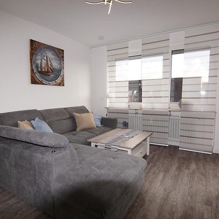 Deichliebe-Bullauge Apartment Busum Exterior photo